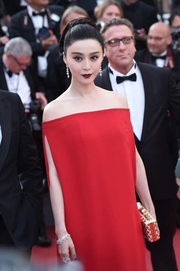 Phạm Băng Băng nhận cơn mưa lời khen mà cũng lắm phen bị chê xấu tại Cannes - 11