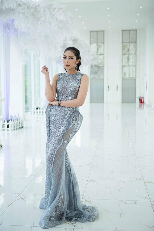 Sát cánh bên Bình Minh, Phan Thị Mơ khoe vẻ gợi cảm khó cưỡng - 3