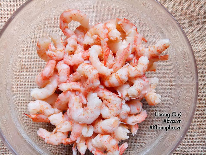 Làm cơm tôm trứng kiểu này, cả nhà ai cũng mê - 3