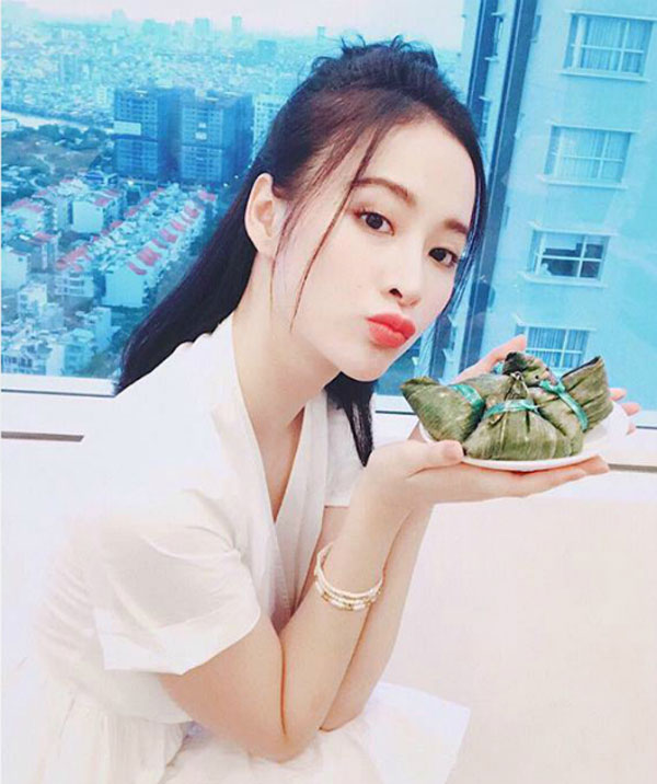 Sao Việt 24h qua: Con gái Lý Hải ngày càng điệu đà và xinh đẹp giống mẹ - 15