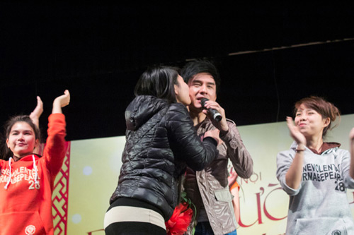 Tuấn Hưng, Đan Trường đẹp trai lại chiều fan, khiến vợ amp;#34;lo ngay ngáyamp;#34; - 7