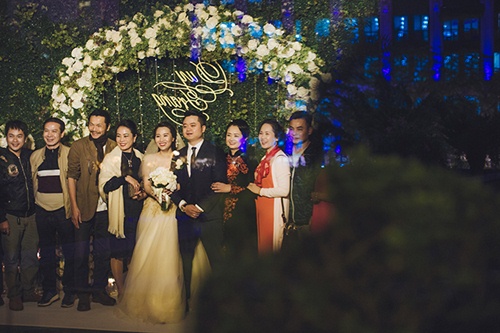 Dàn diễn viên amp;#34;Người phán xửamp;#34; vui vẻ dự tiệc cưới con trai amp;#34;ông trùmamp;#34; Hoàng Dũng - 9