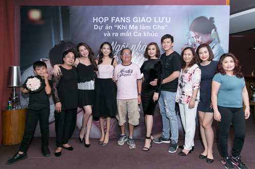 Ngọc Trinh ôm chặt Trà Ngọc Hằng, xóa tin đồn rạn nứt tình bạn - 8