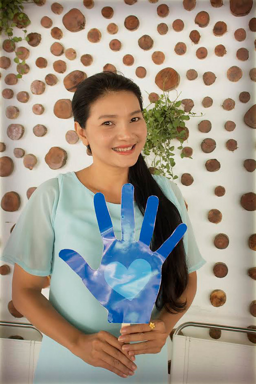 amp;#34;Mẹ đơn thânamp;#34; Kiều Trinh chia sẻ từng là nạn nhân ấu dâm - 1