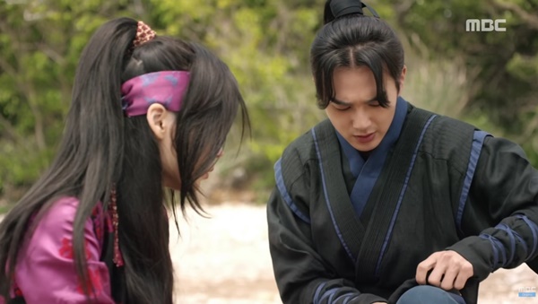 Mặt nạ quân vương tập 14: Vô tình amp;#34;thả thínhamp;#34;, Yoo Seung Ho khiến nữ phụ ngày càng mê mệt - 1