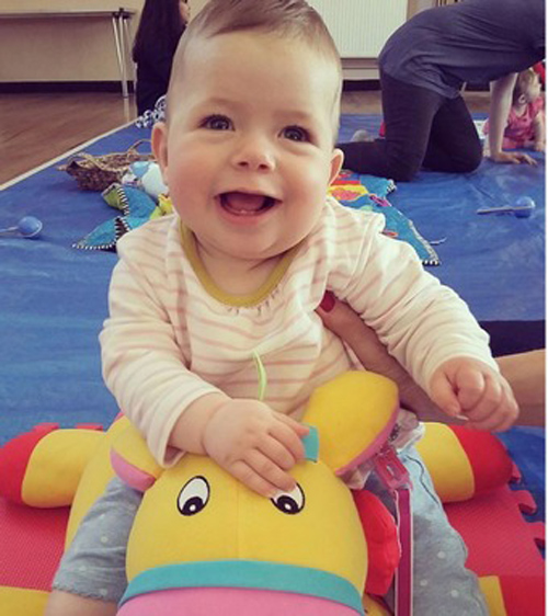 Bé sơ sinh bất ngờ sống lại sau 22 phút ngừng thở khiến bác sĩ amp;#34;choáng vángamp;#34; - 3