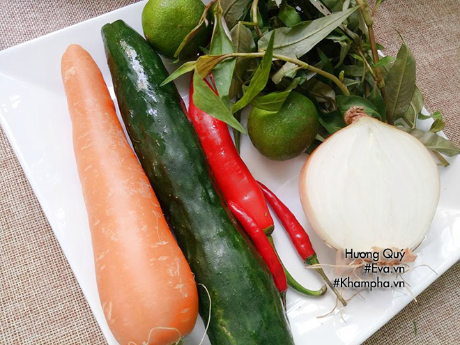 Chiều chồng, vợ vào bếp có ngay món gỏi tim cật ngày hè - 1