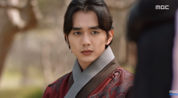 Mặt nạ quân vương tập 16: Cuối cùng, Yoo Seung Ho đã chịu thừa nhận tình cảm với Kim So Hyun - 1