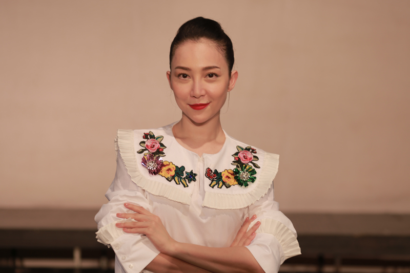 Tim - Trương Quỳnh Anh diện đồ đôi tình tứ sau ồn ào hôn nhân - 3