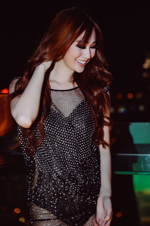 Khánh My hở bạo amp;#34;cânamp;#34; cả Minh Hằng lẫn Hồ Ngọc Hà tại sự kiện - 4