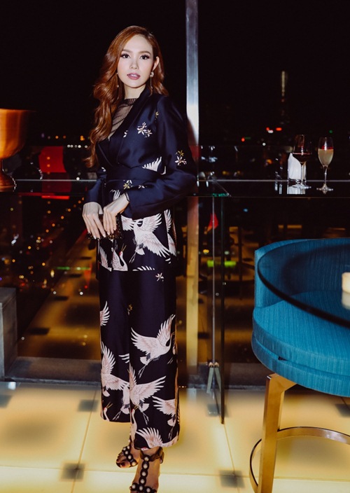 Khánh My hở bạo amp;#34;cânamp;#34; cả Minh Hằng lẫn Hồ Ngọc Hà tại sự kiện - 7