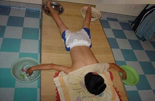 Muôn cách chống nóng amp;#34;bá đạoamp;#34; chỉ có ở Việt Nam - 4