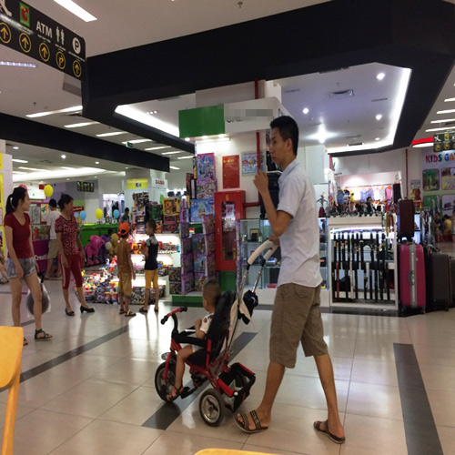 “Chốn yên bình” tại Hà Nội trong đợt nắng nóng kỉ lục suốt 45 năm qua - 14