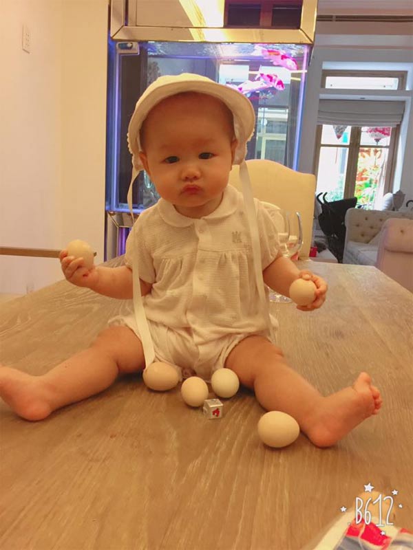 Sao Việt 24h qua: Cậu út nhà Lý Hải toe toét cực đáng yêu khi được ba ôm vào lòng - 5