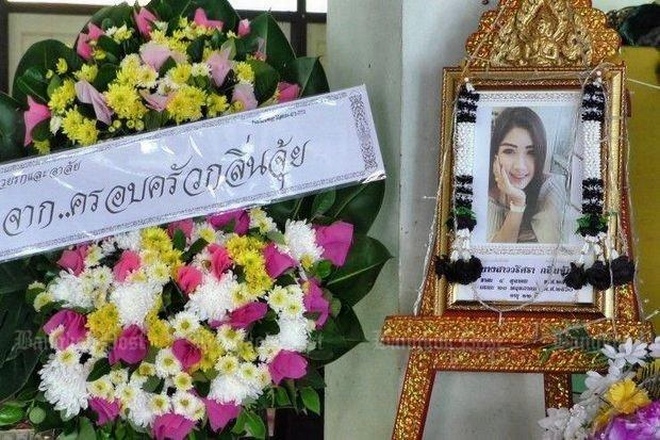 3 cô gái giết người man rợ rồi trang điểm thật đẹp, mỉm cười xuất hiện trước tòa - 1