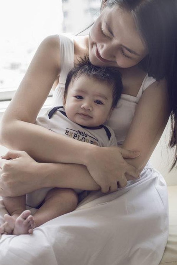 Con trai lần đầu bị bệnh và cách xử lý vô cùng khác biệt của Ngọc Lan - 2
