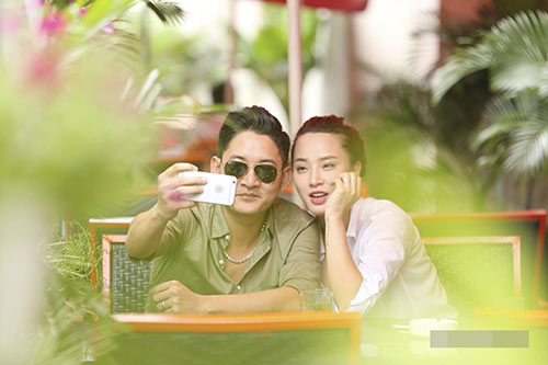 3 mỹ nhân Việt amp;#34;sướng như tiênamp;#34; khi được bạn trai tặng xế tiền tỷ - 9