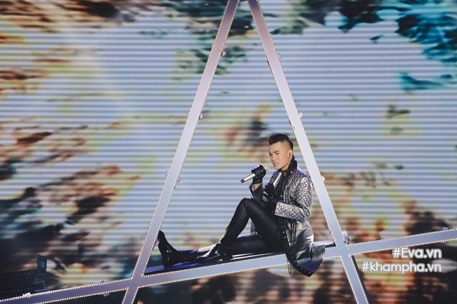 Chung kết The Voice 2017: Thu Minh tươi rói nâng cúp vô địch cùng học trò amp;#34;soái caamp;#34; - 13