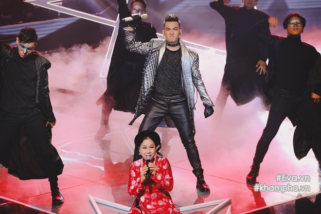 Chung kết The Voice 2017: Thu Minh tươi rói nâng cúp vô địch cùng học trò amp;#34;soái caamp;#34; - 12