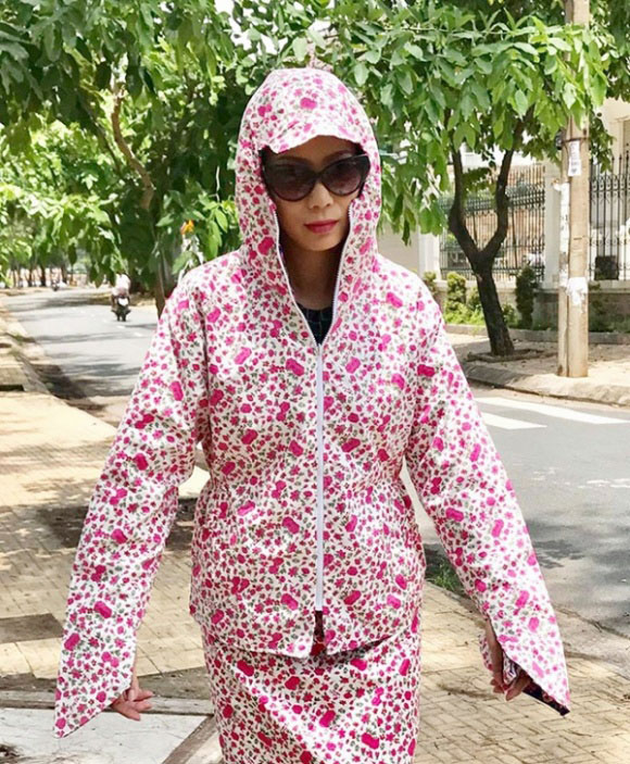 Sao Việt cũng khốn khổ che trên quấn dưới, bịt ngang chắn dọc vì nắng nóng - 7