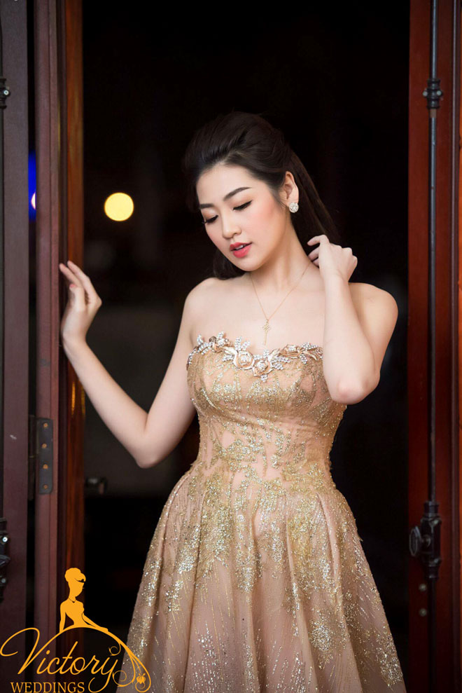 NTK Thùy Victory: Người phụ nữ đứng sau bí mật váy cưới của sao Việt - 10