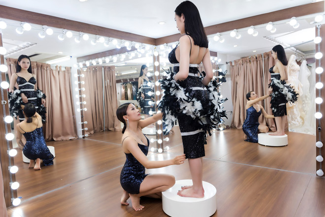 NTK Thùy Victory: Người phụ nữ đứng sau bí mật váy cưới của sao Việt - 5