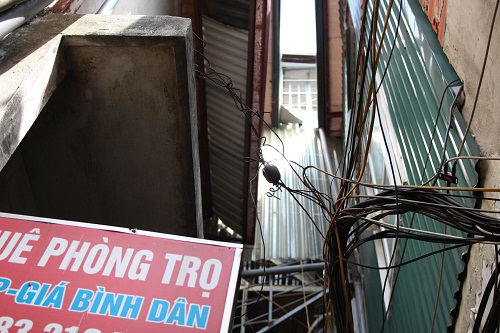 Thương tâm những bệnh nhi vật lộn với nắng nóng hơn 40 độ ở xóm trọ nghèo - 3