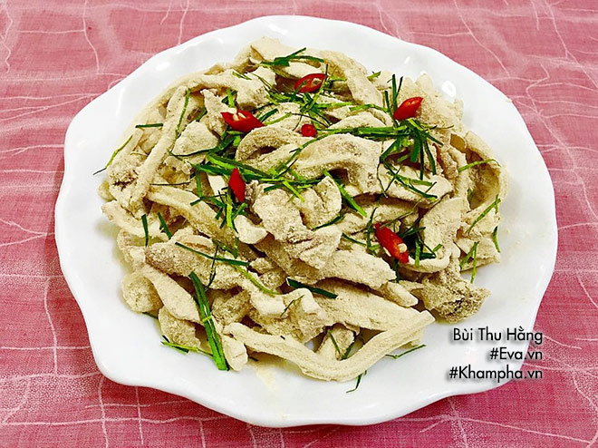 Bữa chiều đơn giản chỉ tôm rang, rau muống vẫn đưa cơm vèo vèo - 3