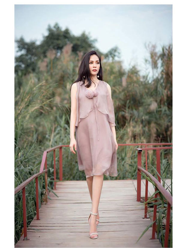 Bí mật mặc đẹp dễ như ăn kẹo của bà mẹ Hà Nội 3 con đi đến đâu là được khen ở đó - 14