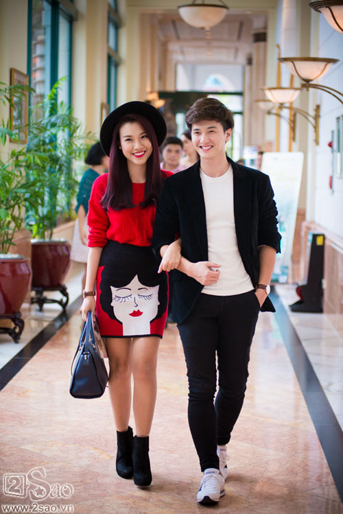 Fan tiếc hùi hụi với thời trang đôi ngọt lịm của Hoàng Oanh – Huỳnh Anh - 10