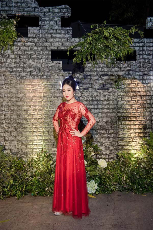 Trời ban vẻ đẹp hơn người, nhưng HH Ngô Phương Lan cứ tự dìm sắc đáng tiếc - 7