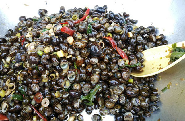 Đến Đà Nẵng mà chưa một lần ghé chợ Cồn thì chuyến đi coi như thất bại - 3