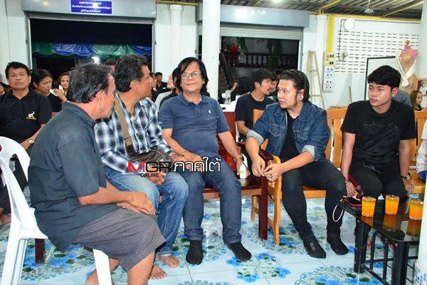 Không có bố mẹ trong đám tang của HH Thái Lan 19 tuổi mới đăng quang 4 ngày - 5
