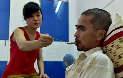 Nghẹn nước mắt khi biết hoàn cảnh Nguyễn Hoàng những ngày cuối đời - 1