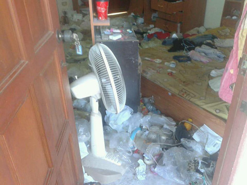 Sinh viên trả lại phòng, chủ nhà trọ khóc thét khi thấy cảnh tượng bẩn đến kinh hoàng này - 4