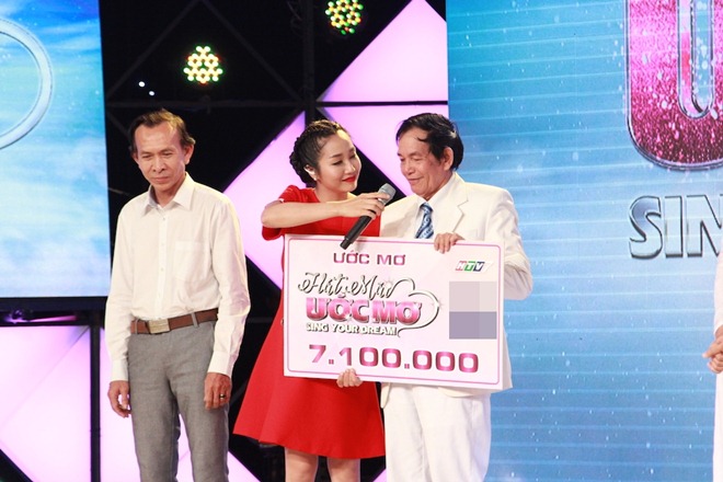 Cẩm Ly nhói lòng vì cụ bà sống cô độc trong nhà tranh tồi tàn - 17