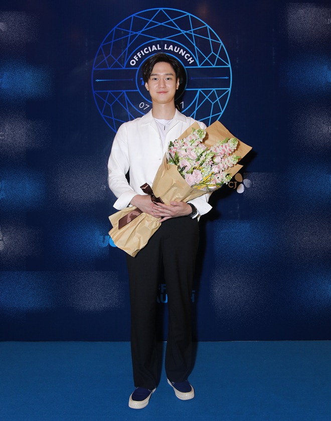 Trai đẹp amp;#34;Reply 1988amp;#34; Go Kyung Pyo hút hồn đi sự kiện tại Việt Nam - 5