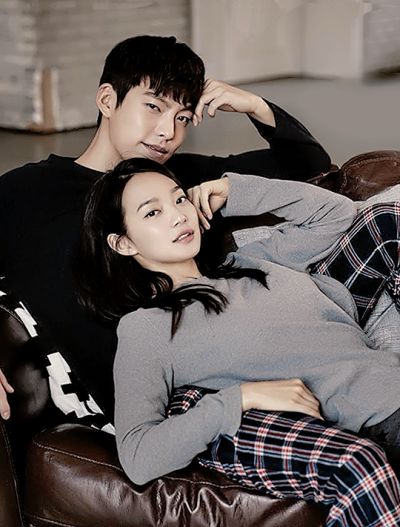 Kim Woo Bin bị ung thư vòm họng, Shin Min Ah lộ diện gầy nhom nhưng vẫn tươi rói - 7
