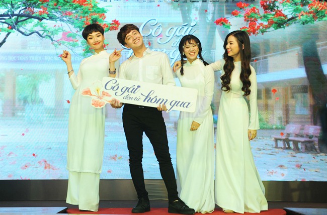 Miu Lê tìm được amp;#34;anh trai thất lạcamp;#34; nhờ amp;#34;Cô gái đến từ hôm quaamp;#34; - 2