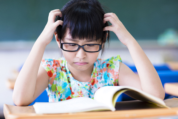 Có nên cho bé học tiếng Anh khi chưa rành tiếng Việt? - 1
