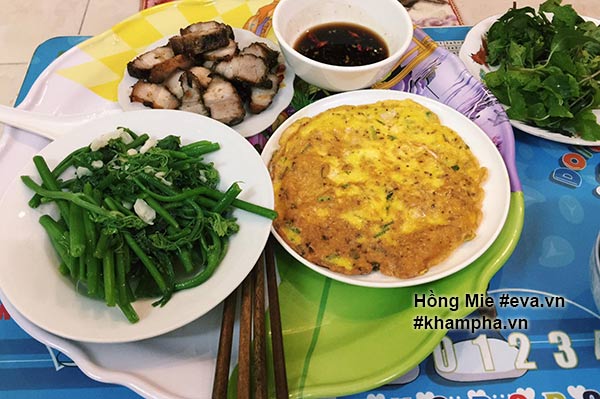 Cô sinh viên năm nhất khoe mâm cơm 100 nghìn gây chú ý vì “sang hơn người đi làm 2 năm” - 8
