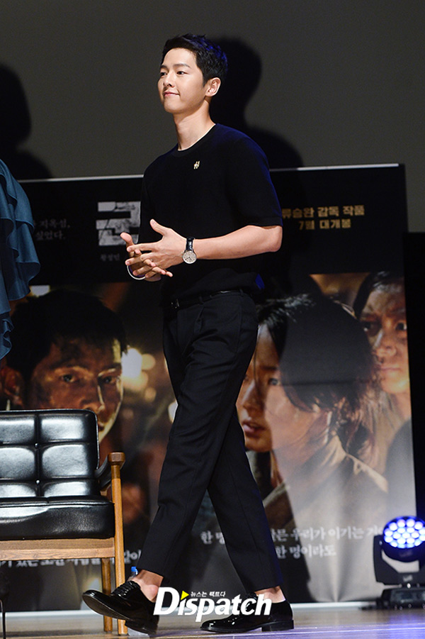 32 tuổi rồi, Song Joong Ki lúc nào cũng giống như một cậu thiếu niên mới lớn - 1
