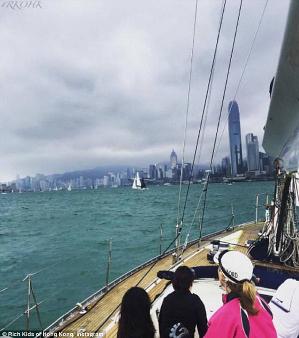 Cậu ấm, cô chiêu Hong Kong khoe cuộc sống xa hoa, sang chảnh khiến bao người choáng ngợp - 18