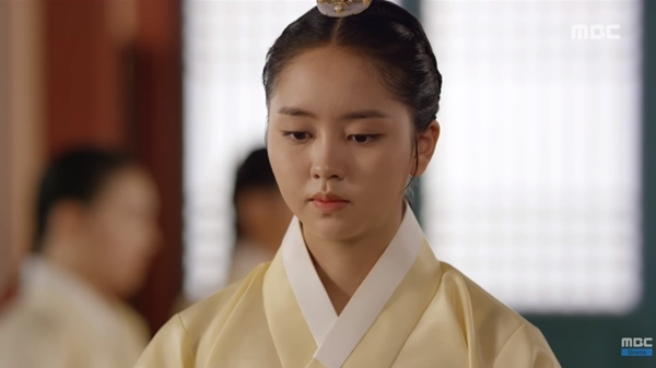 “Mặt nạ quân vương”: Kim So Hyun bị hạ độc, hung thủ là ai? - 6