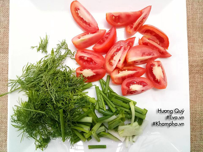 Mực xào dưa chua lạ miệng, đổi món ăn tươi dịp cuối tuần - 3