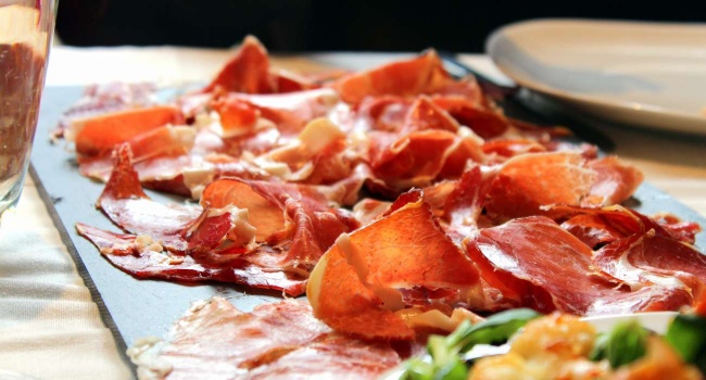 Top 10 thực phẩm đắt đỏ nhất thế giới, không ngờ một trong số đó có nhiều ở Việt Nam - 9