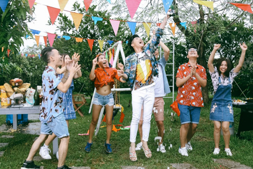 Châu Khải Phong sốc khi fan nhí cover hit hút view khủng - 12