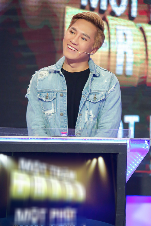 Châu Khải Phong sốc khi fan nhí cover hit hút view khủng - 5