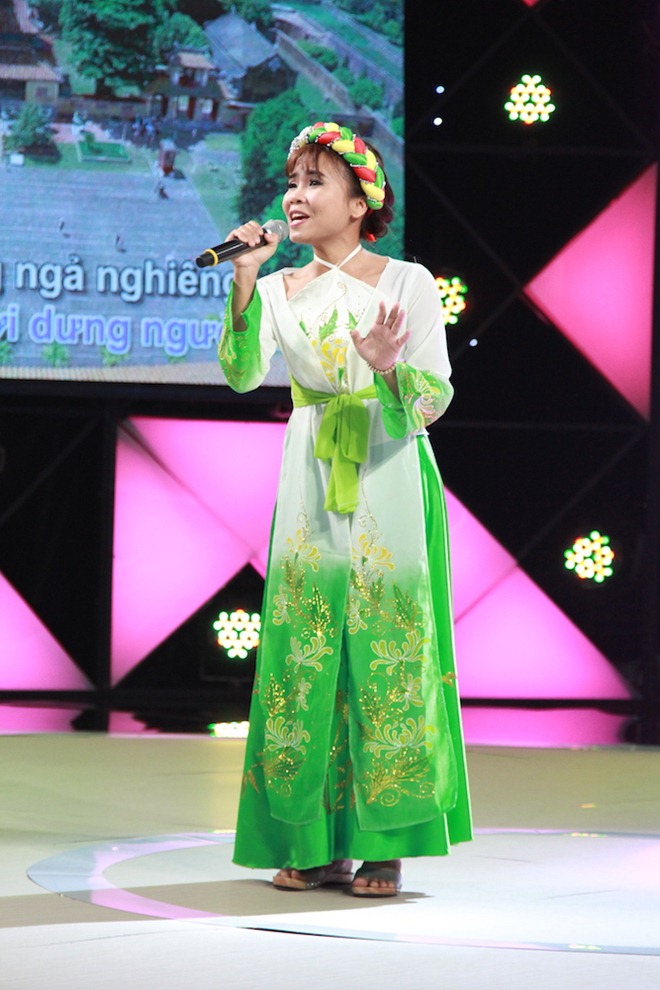 Lời bộc bạch nhớ mẹ của 3 bé mồ côi khiến Trấn Thành - Cẩm Ly - Trịnh Thăng Bình quặn đau - 15