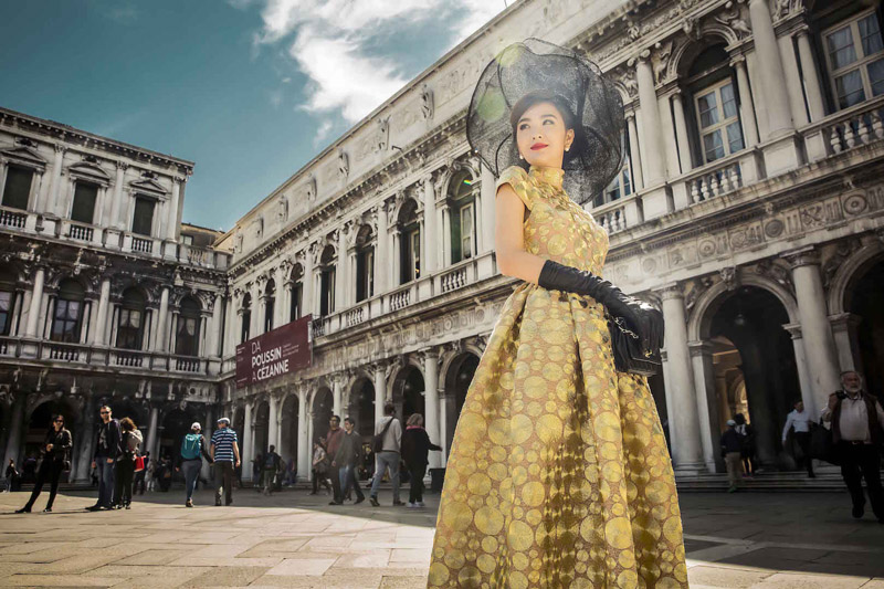 Ăn rất nhiều kem và pizza, Ngọc Loan The Face vẫn khoe vòng eo con kiến ở Ý - 8